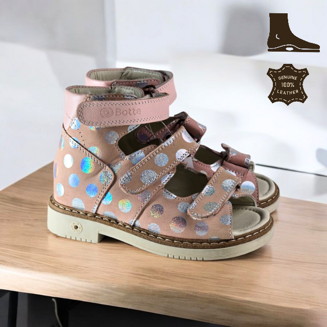 Дитячі шкіряні ортопедичні босоніжки з супінатором та фіксуючим задніком 27 розмір, фото 1