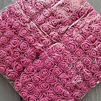 Троянди з латексу з фатином D 1.5 см яскраво-рожеві. Паковання — 144 шт.