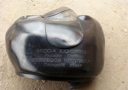 Підкрилки передні Mercedes Vito 2004 000069001
