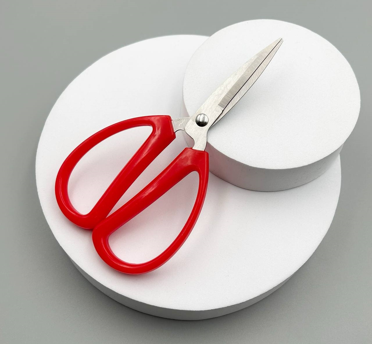 Ножиці / Універсальні / Пластикова ручка / 15  см / Червоний, фото 1