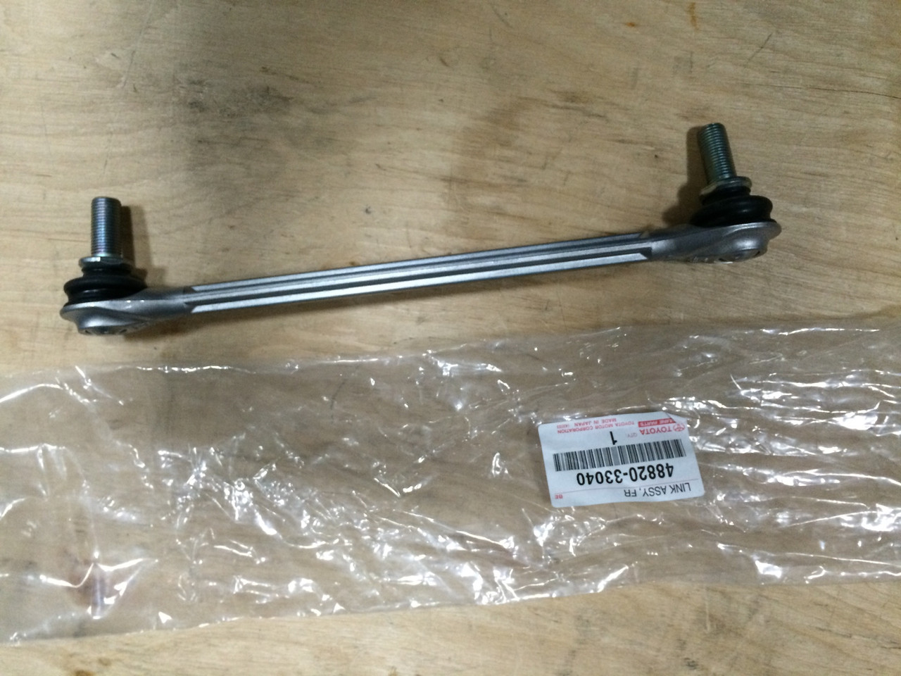 Стійка переднього стабілізатора для Toyota Camry (40 / 50) 2.4-3.5 л Оригінал 48820-33040