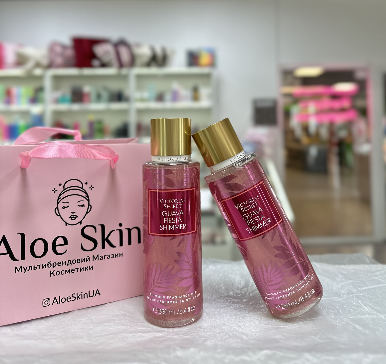Парфумований спрей для тіла Victoria`s Secret Guava Fiesta Shimmer Fragrance Mist 250мл