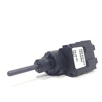 Датчик вмикання стоп-сигналу 8E0945515 19322004 для Audi A4 B6 2000–2004, 4-контактний (KG-12810)