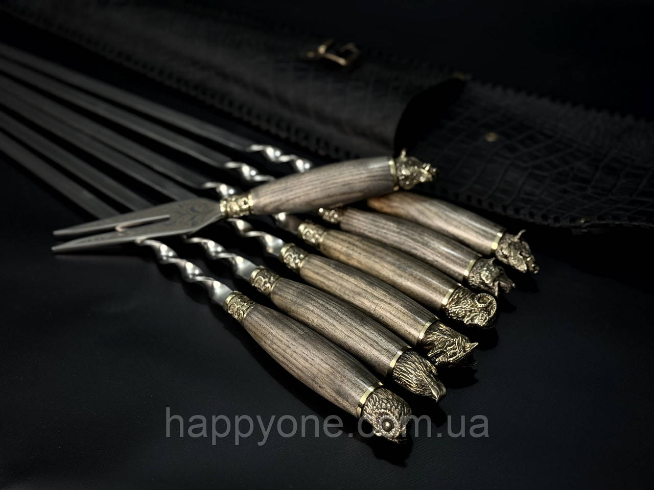 Набір шампурів з дерев'яною ручкою "Мисливський" з виделкою (у шкіряному закритому сагайдаку), фото 1