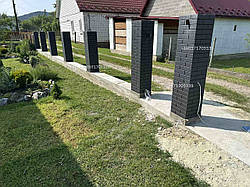 Бетонні стовпчики на паркан 