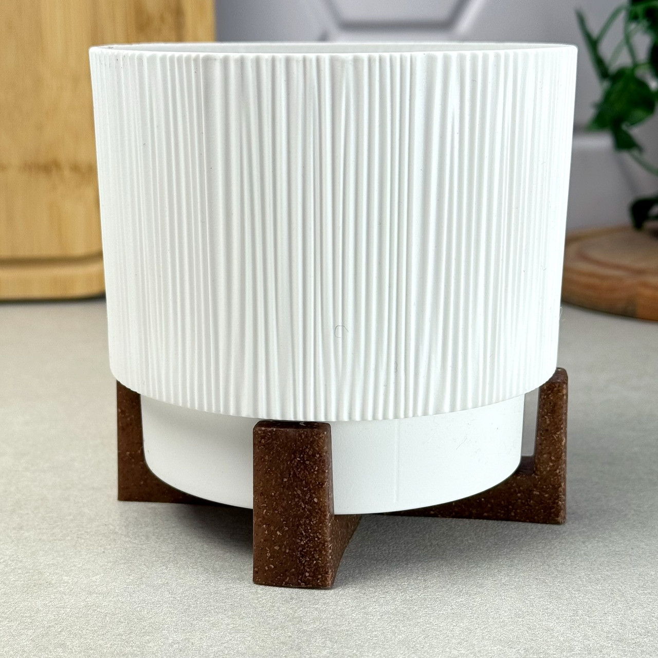 Вазон пластиковий «Осло» d12 см білий зі вставкою та підставкою, Алеана