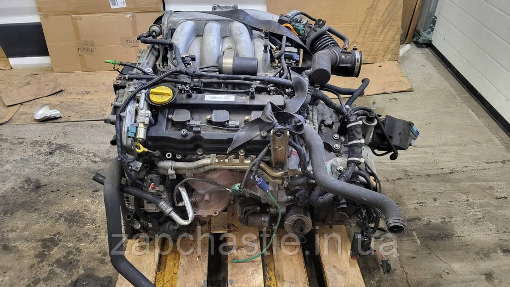 Двигун Рено Еспейс V4Y715