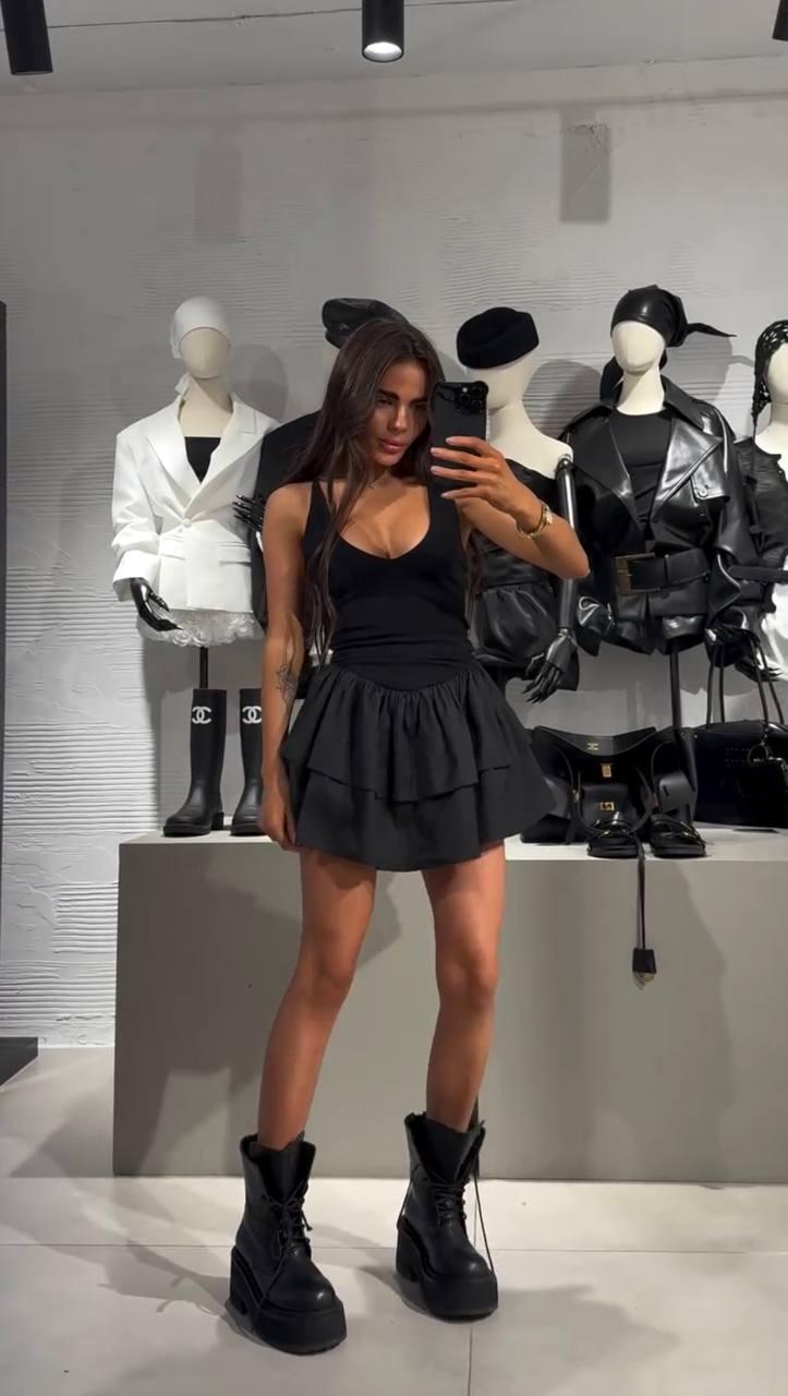 Чорний літній короткий міні сарафан з віскози та бавовни у стилі Zara на регульованих бретелях з пишною спідницею, фото 1