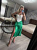 Жіноча літня базова легка зелена спідниця довжини міді з пікантним розрізом з дабл шовку, фото 5