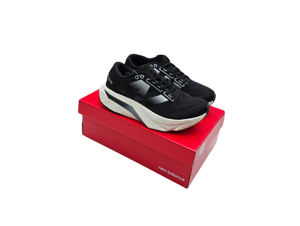 Кросівки жіночі New Balance Elite V4 Black літні Нью Беланс чорні легкі сітка NB на літо