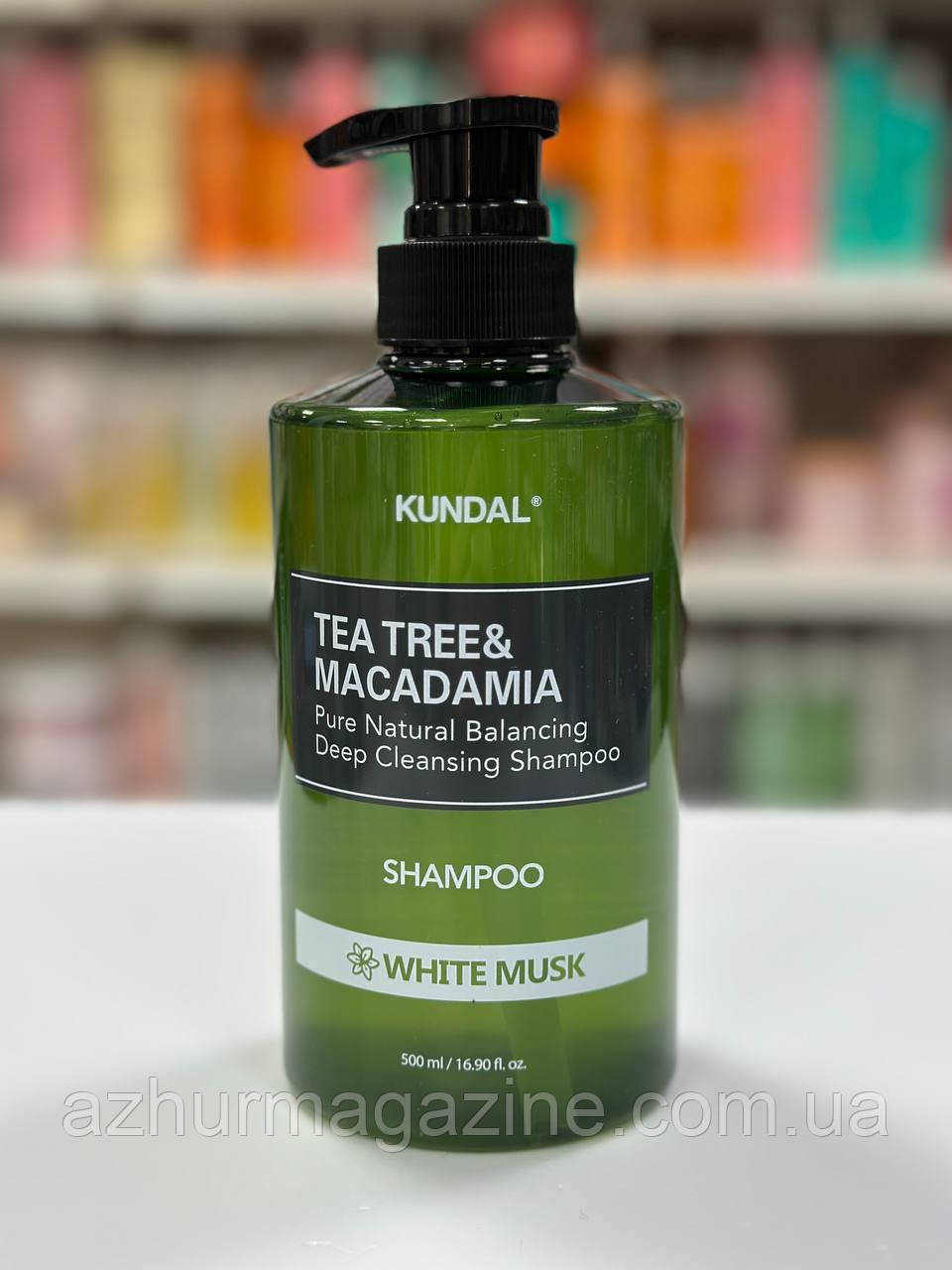 Балансуючий шампунь для жирної шкіри голови "Білий Мускус" Kundal Tea Tree & Macadamia Deep Cleansing Shampoo