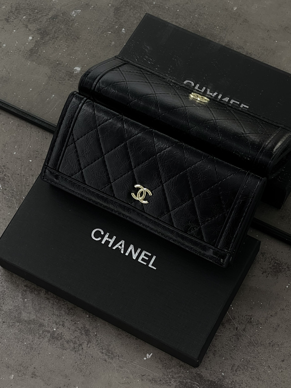 Жіночий гаманець Chanel чорний глянсовий подвійний Шанель з коробкою, фото 1