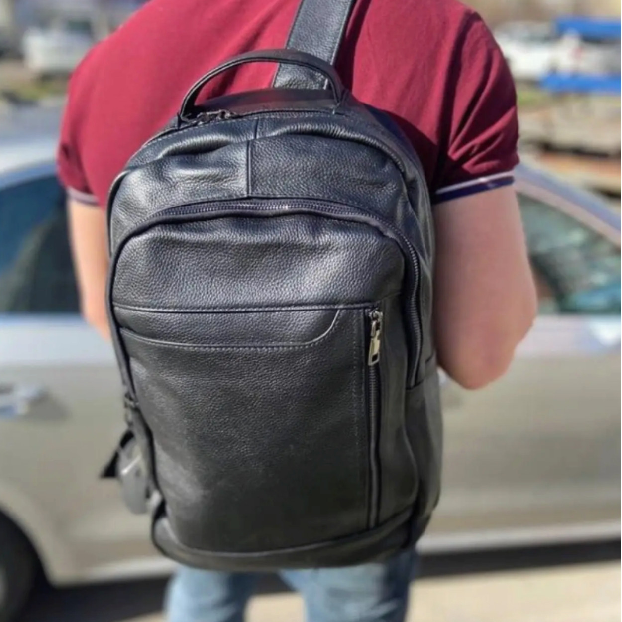 Чоловічий шкіряний рюкзак Tiding Bag чорного кольору із двома великими відділеннями