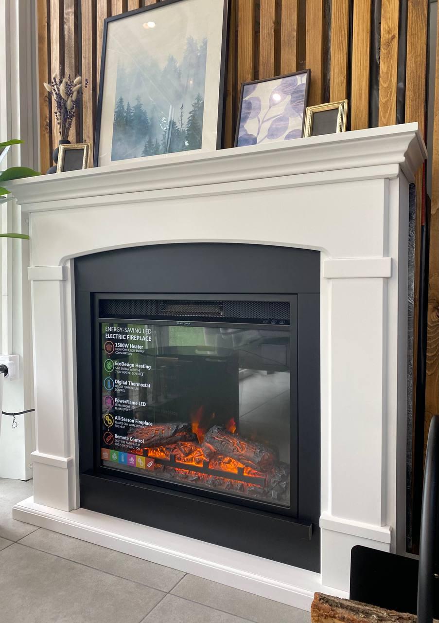 Підлоговий кімнатний електрокамін обігрівач з порталом, камінокомплект для квартири Tagu Helmi білий