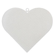 Пластикова канва, серце, 16.5*15см
