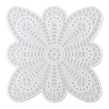 Пластикова канва, метелик, 14*14 см, біла