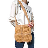 Стильна в’язана сумочка ручної роботи із соняхами колір солом'яний, фото 5