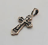 Хрест з розп'яттям в червоному золоті із черненням, фото 3