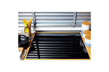 Індукційна плита Grunhelm GPI 995 B 4 зони 2000 Вт сенсорна