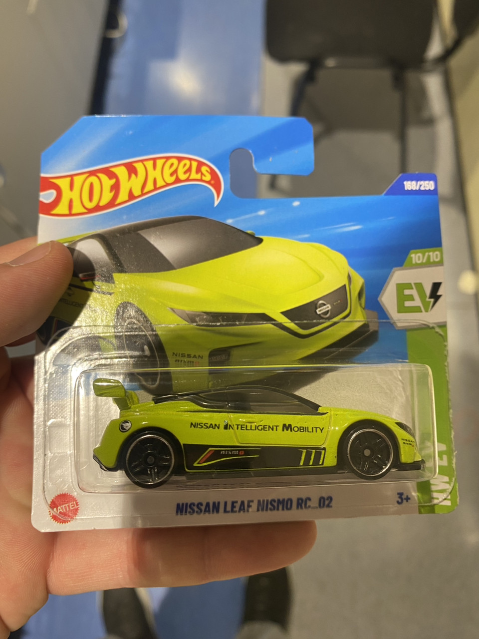 Hot Wheels Nissan Leaf Nismo RC 02