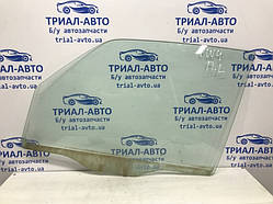 Скло дверей переднє ліве Mitsubishi Pajero Wagon 4 3.2 ДИЗЕЛЬ 4M41 2006 (б/у)