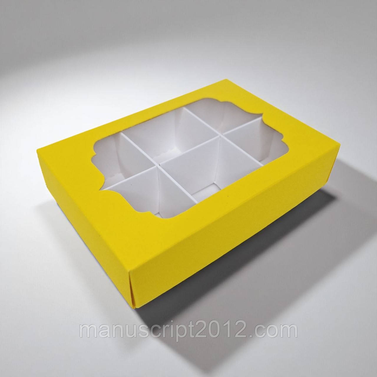 Коробка на 6 цукерок з вікном (130×90×35 мм.) жовто-біла
