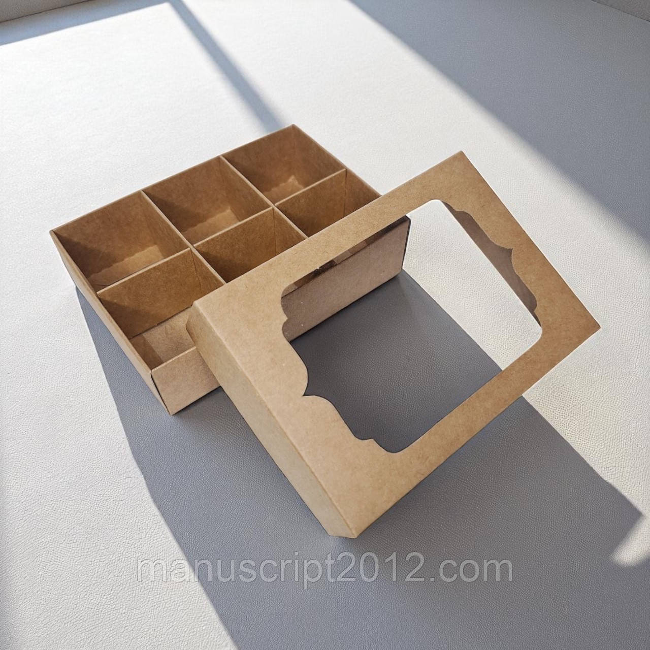 Коробка на 6 цукерок з вікном (130×90×35 мм.) крафт