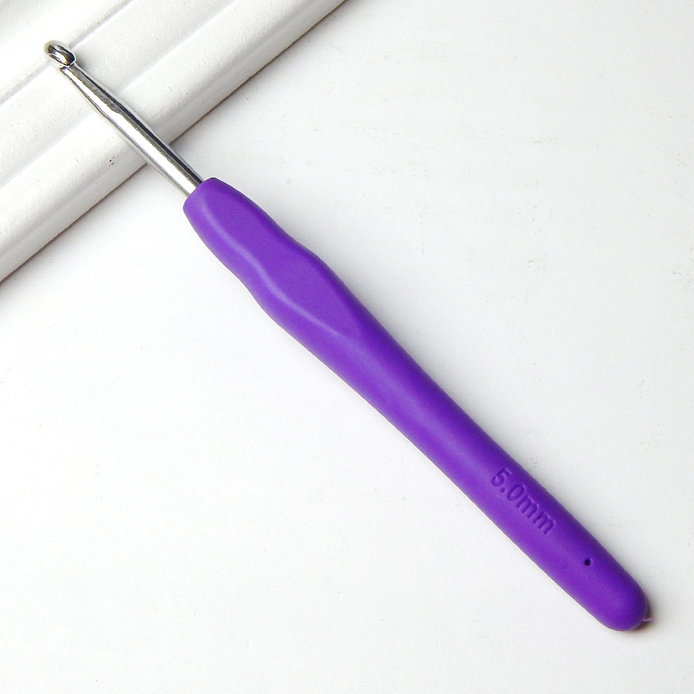 Гачок для в'язання 5 мм, з силіконовою ергономічною ручкою