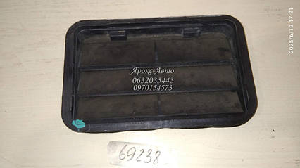 Решітка вентиляційна ford kuga 13-21, escape 13-19 000069238