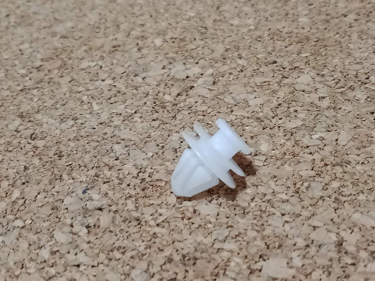 Кліпса накладки карти двері верхньої BYD F3 F3R, Бид Ф3, Бід Ф3, фото 1