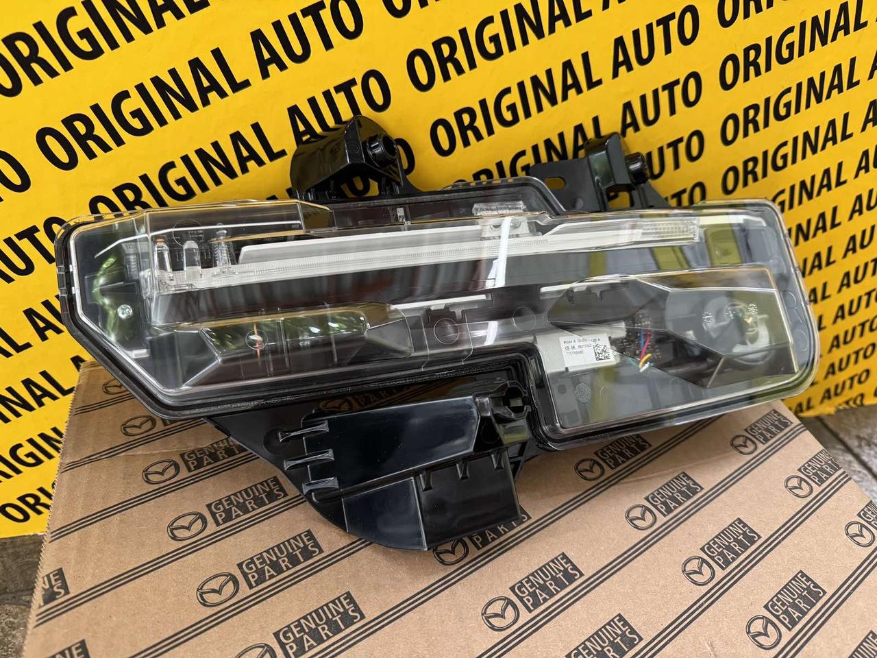 Вказівник повороту правий' ДХО Mazda: cx-30, dgh951060