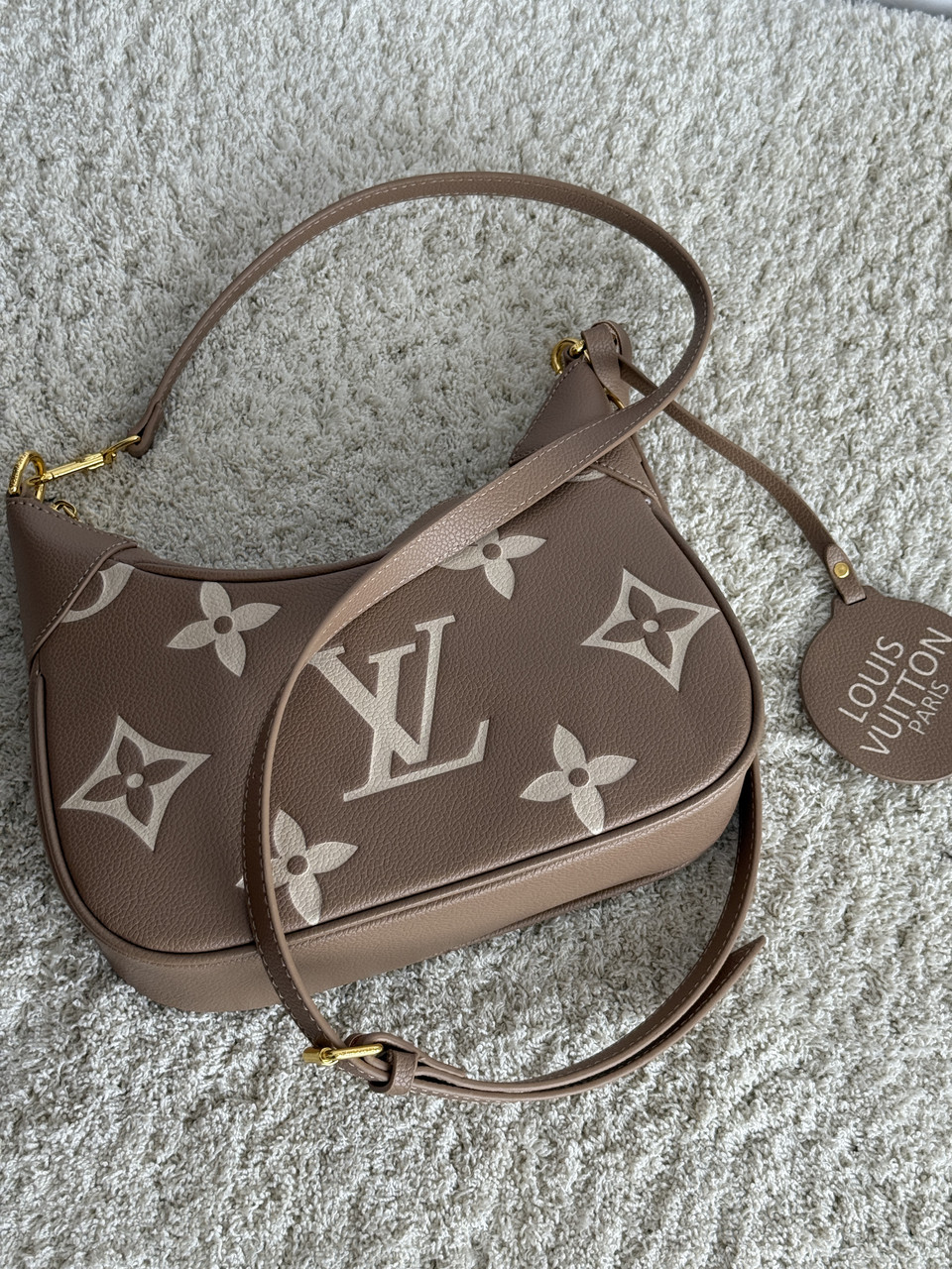 Жіноча стильна сумка Louis Vuitton Bagatelle Monogram Taupe (бежева) повсякденна з довгим ремінцем А0124 vkross, фото 1