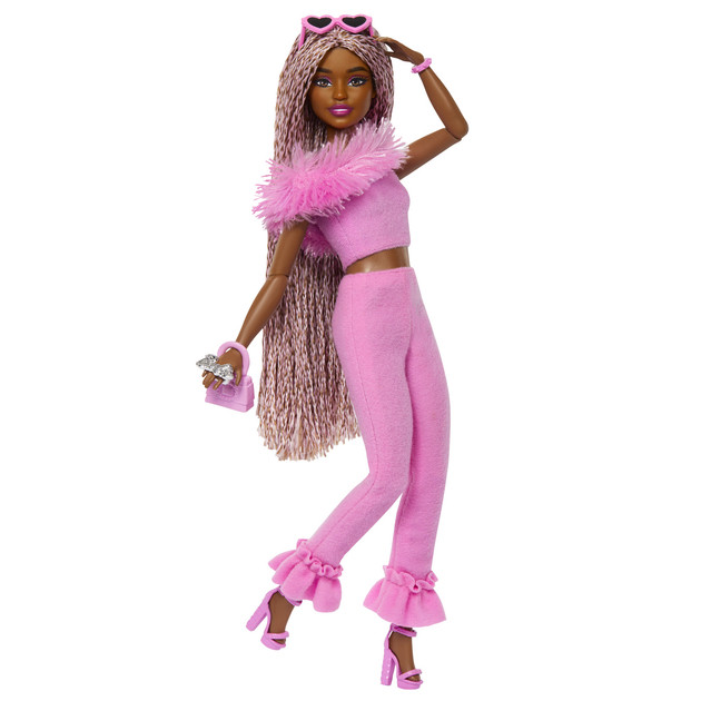 Лялька Barbie Barbiecore модниця в костюмі з пір'ям HYV28
