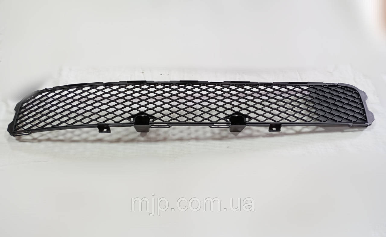 Решітка переднього бампера середня MATOMI GRI2405, фото 1