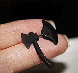 Сережка чорна сокира у вигляді сокири 1шт, фото 2