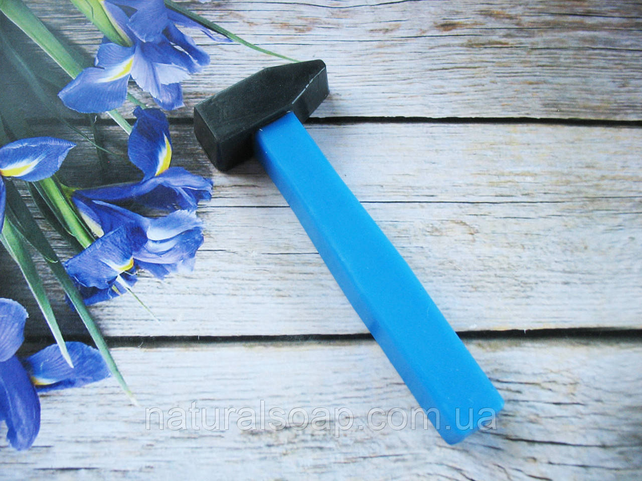 Мило ручної роботи "Молоток” - оригінальний сувенір для чоловіків