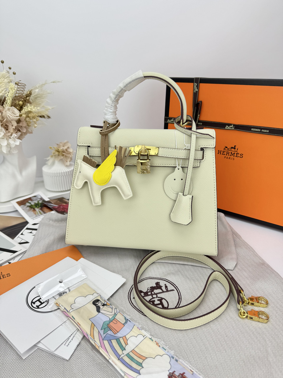 Hermes Kelly 25 Milk Gold