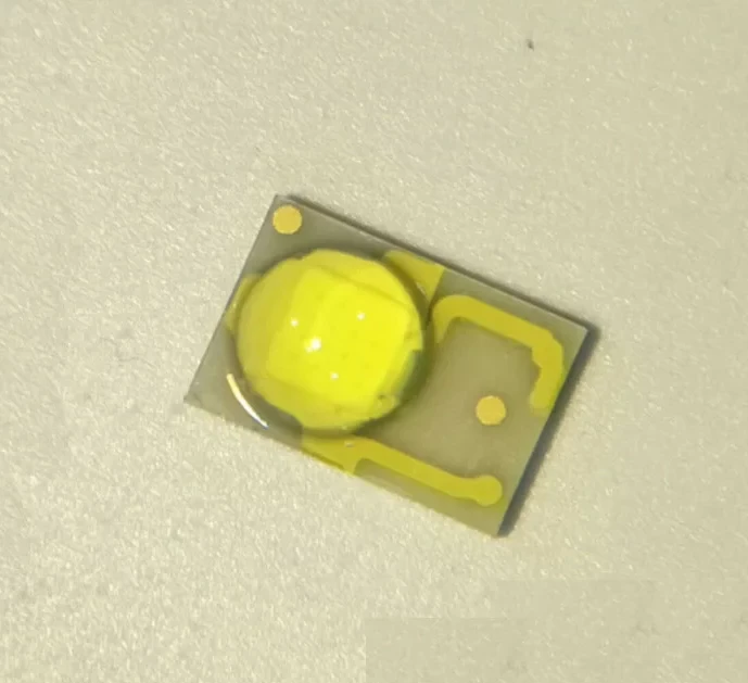 Білі світлодіоди високої яскравості SMD 3045 3Вт для ремонту ліхтарів автомобілів