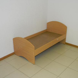 Кровать ясельная DS-713 детская кровать с закругленными углами для спальни в цветах бук и ЛДСП