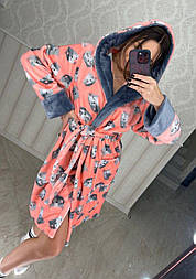 Халат теплий м'який короткий жіночий із котиками з капюшоном