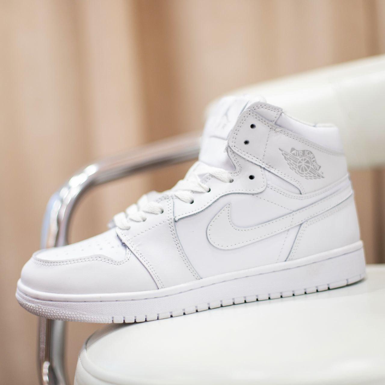 Nike Air Jordan 1 Retro White, фото 1