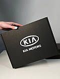 Подарунковий набір. Кепка, чашка з  маркою авто . Подарунок для чоловіка з логотипом Kia Motors, фото 2