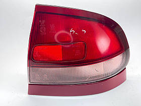 Задній правий ліхтар Mazda 626 GE 91-97 043-1392R