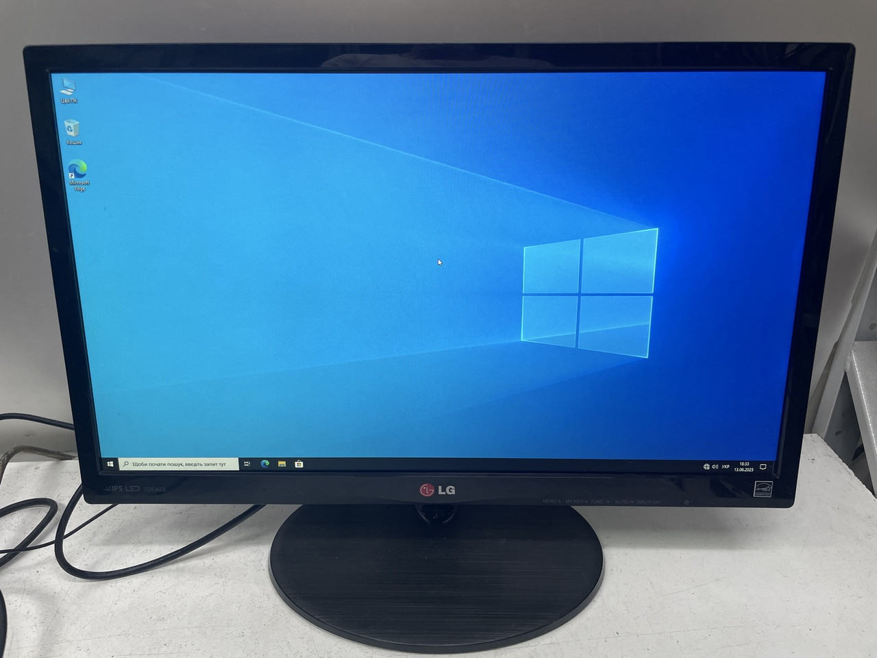 Монітор LED 21.5" LG 22EA53 IPS FullHD (1920x1080) VGA