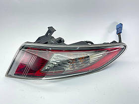 Ліхтар задній правий Honda Civic 8 09-11 Хетчбек 33501SMTE02
