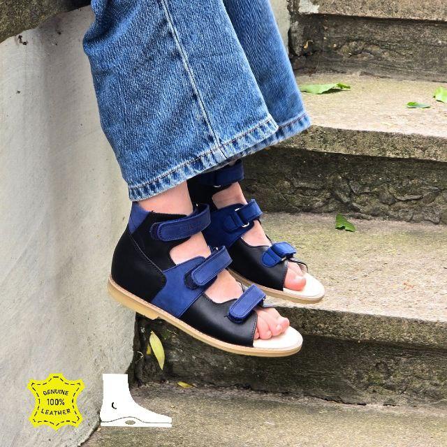 Дитячі чорні ортопедичні босоніжки з супінатором та фіксуючим задніком 33 розмір, фото 1