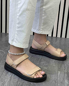 Босоніжки жіночі 8 пар у ящику коричневого кольору 36-41