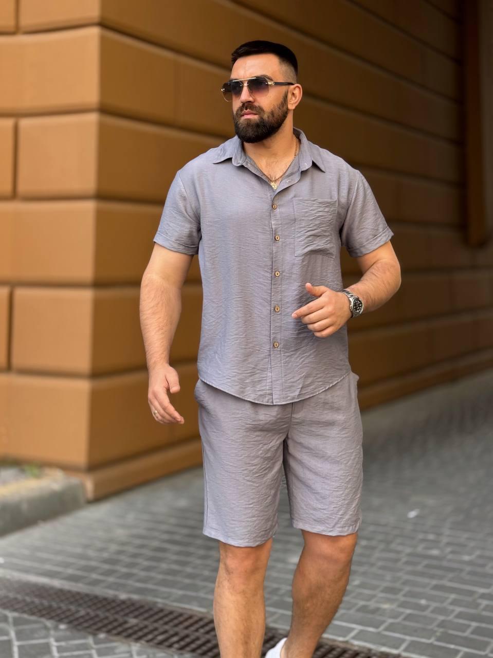 Чоловічий літній стильний костюм із жатого льону: шорти та сорочка з коротким рукавом, фото 1