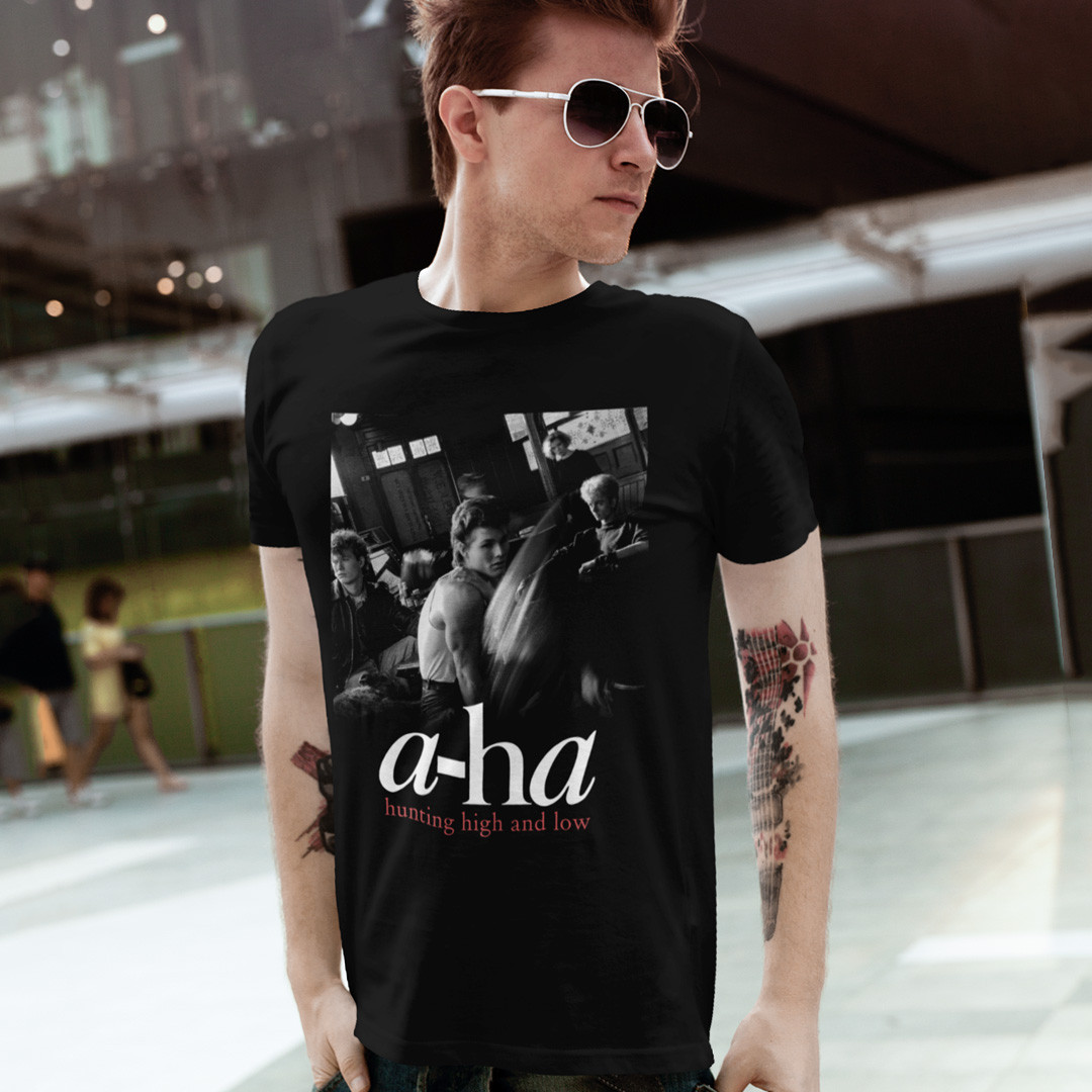 Футболка унісекс A-ha - Hunting High and Low