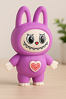 Игрушка-брелок "Зайчик Лабубу" с меняющейся мордочкой фиолетовый зайка с сердечком